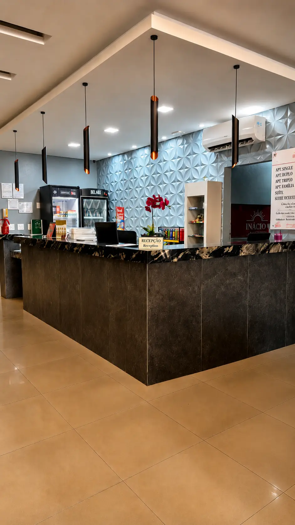 Recepção do Inácio’s Plaza Hotel